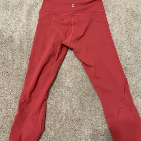 lululemon capri leggings RARE!! (color not sold anymore) - Picture 2 of 4